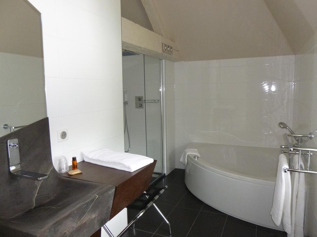 Hotel Le Saint Martin Sablé-sur-Sarthe Δωμάτιο φωτογραφία