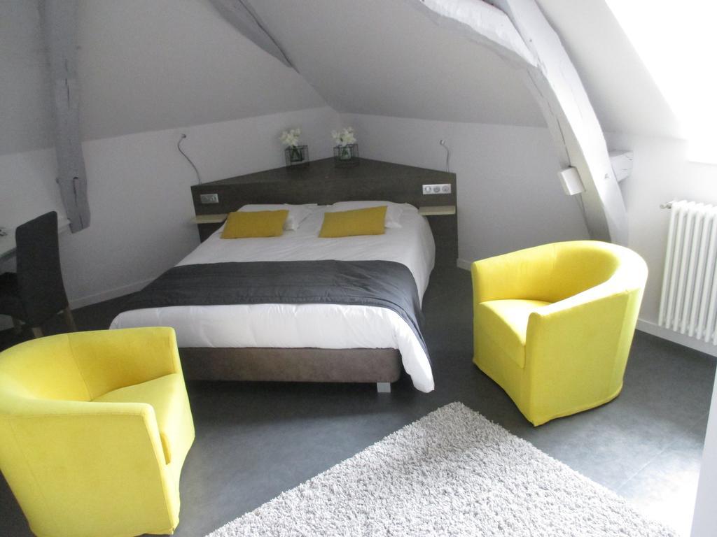 Hotel Le Saint Martin Sablé-sur-Sarthe Δωμάτιο φωτογραφία