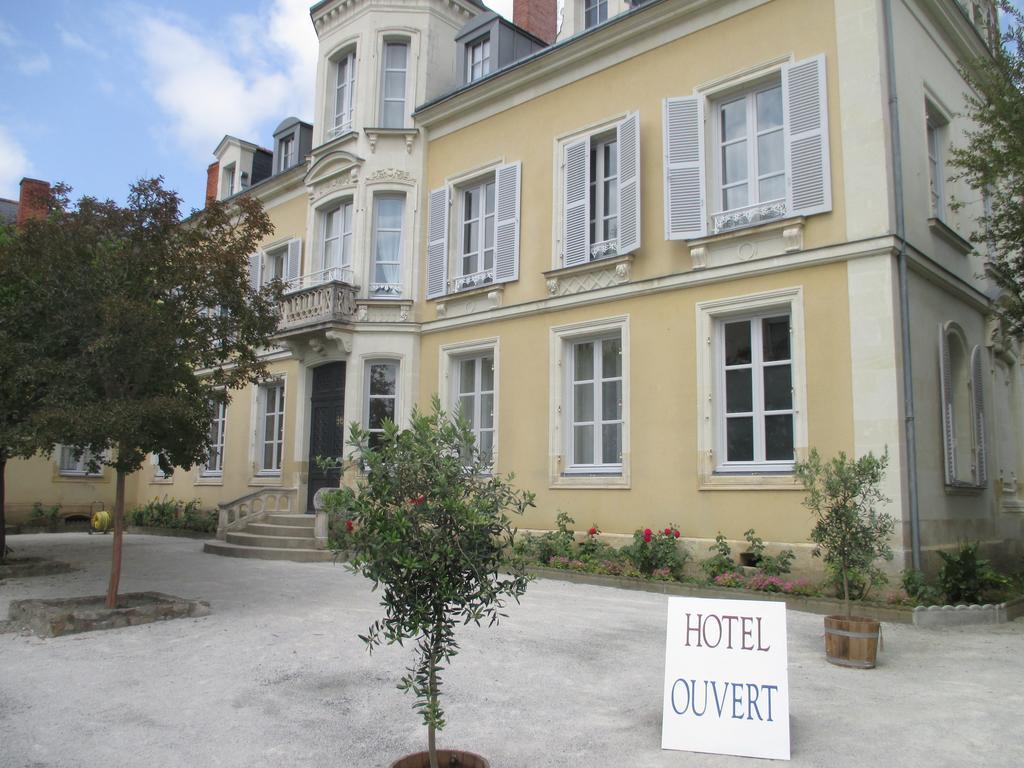 Hotel Le Saint Martin Sablé-sur-Sarthe Εξωτερικό φωτογραφία